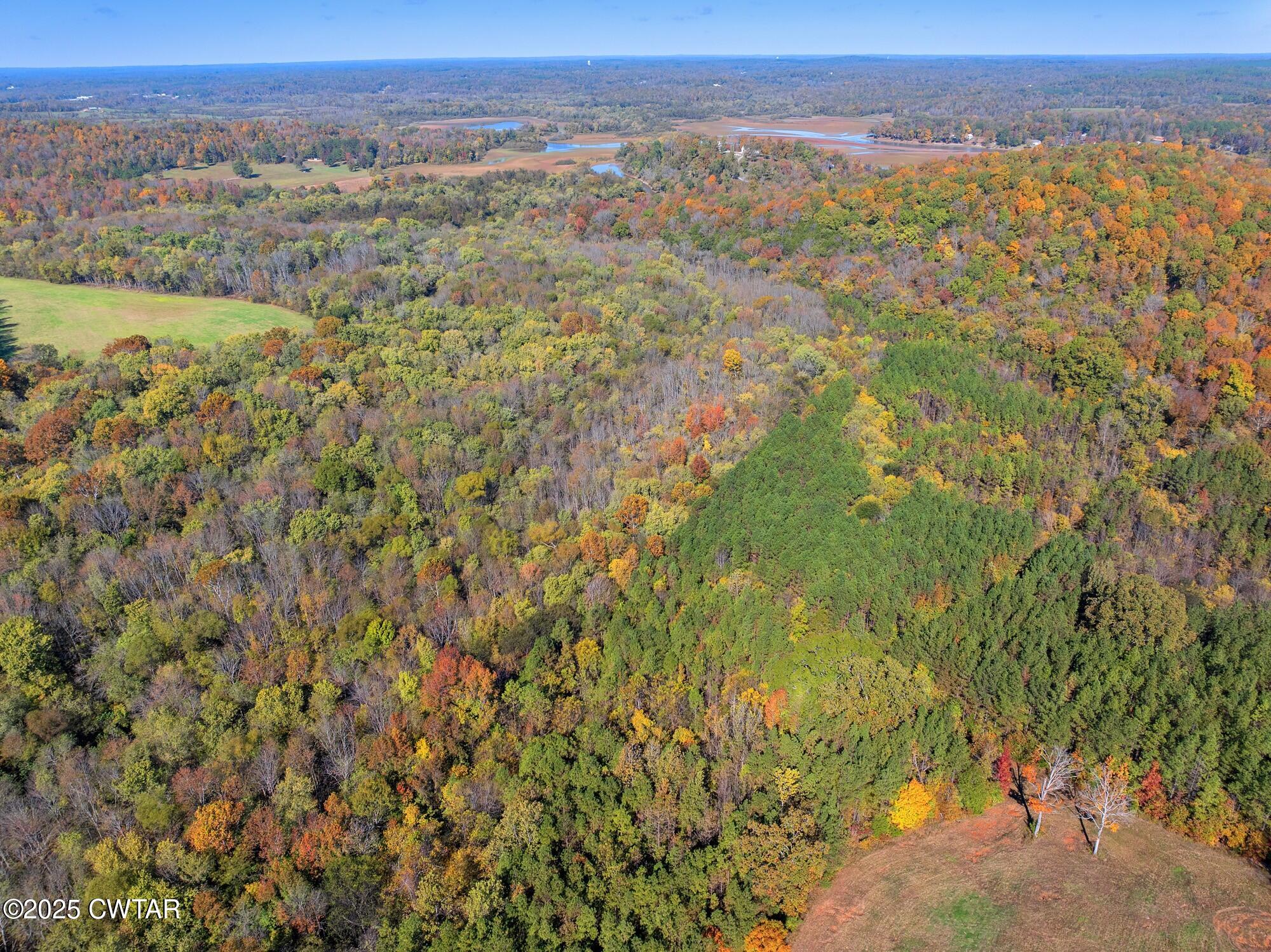 0 Dr Fisher Lane Decaturville, TN 38329 - Photo 11 of 25 a view of city and mountain