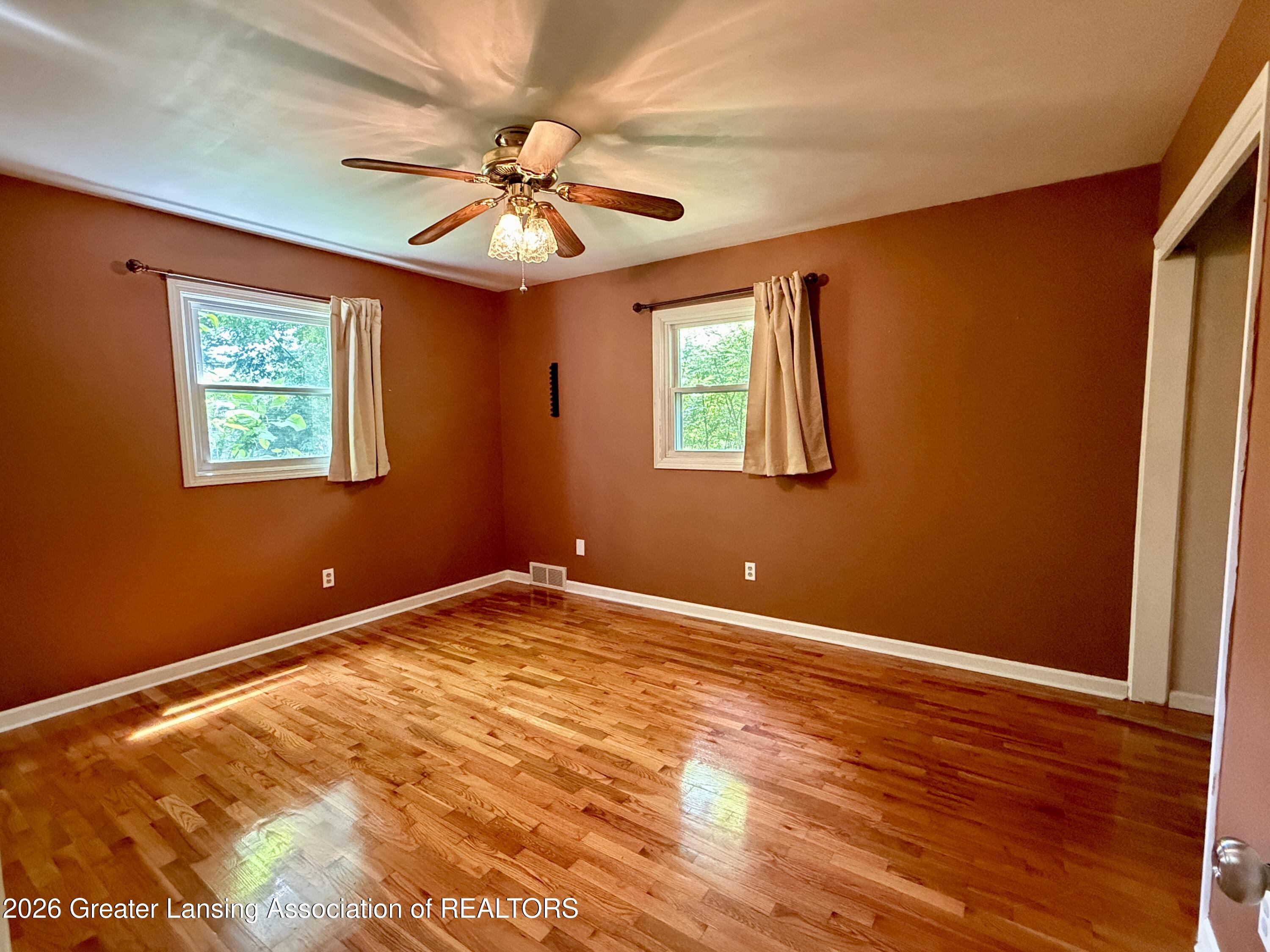 15479 Airport Road Lansing, MI 48906 - Photo 11 of 30 IMG_0341