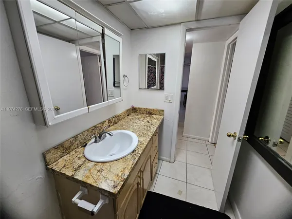 $1,700 | 2800 Northwest 56th Avenue, Unit C102, Lauderhill, FL 33313