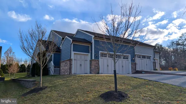 $875,000 | 6910 Summit Circle, Towson, MD 21239