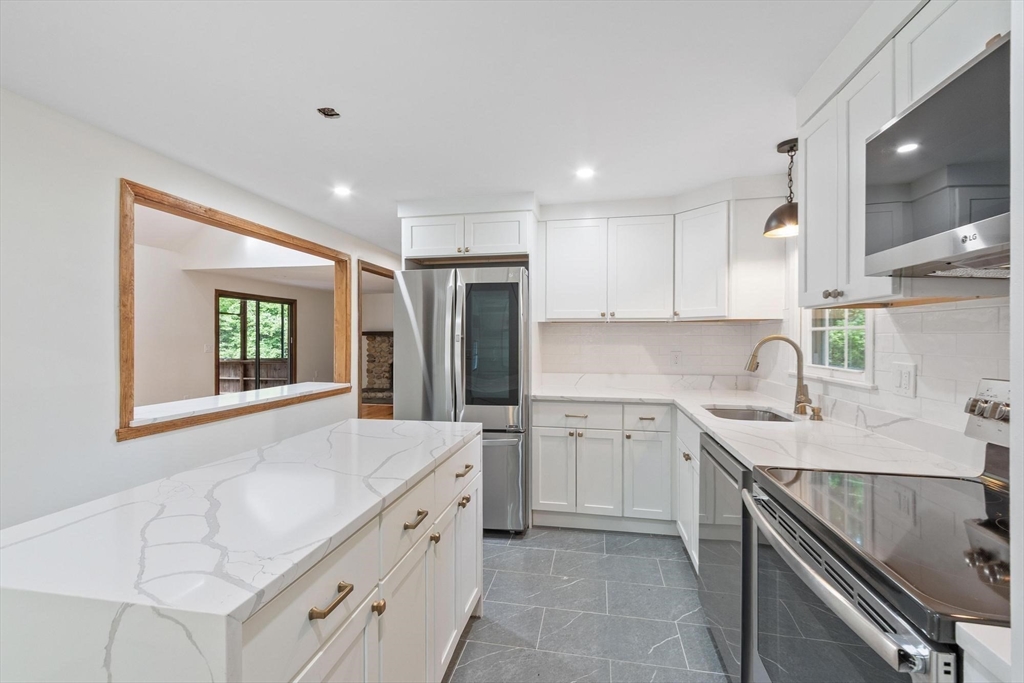 29 Tyler Road Townsend, MA 01469 - Photo 18 of 41