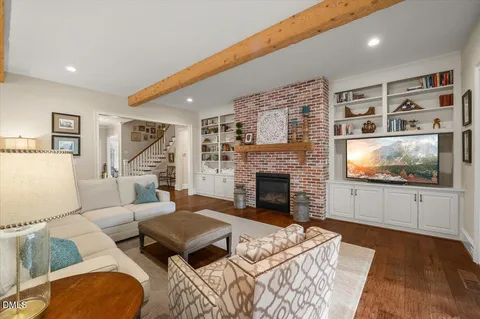 $1,399,000 | 10 Sourwood Court, Youngsville, NC 27596