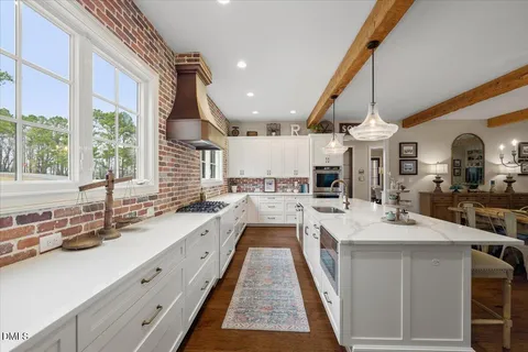 $1,399,000 | 10 Sourwood Court, Youngsville, NC 27596