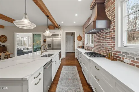 $1,399,000 | 10 Sourwood Court, Youngsville, NC 27596