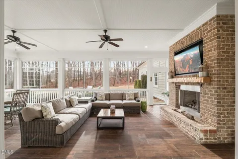 $1,399,000 | 10 Sourwood Court, Youngsville, NC 27596