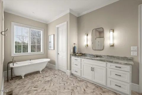 $1,399,000 | 10 Sourwood Court, Youngsville, NC 27596