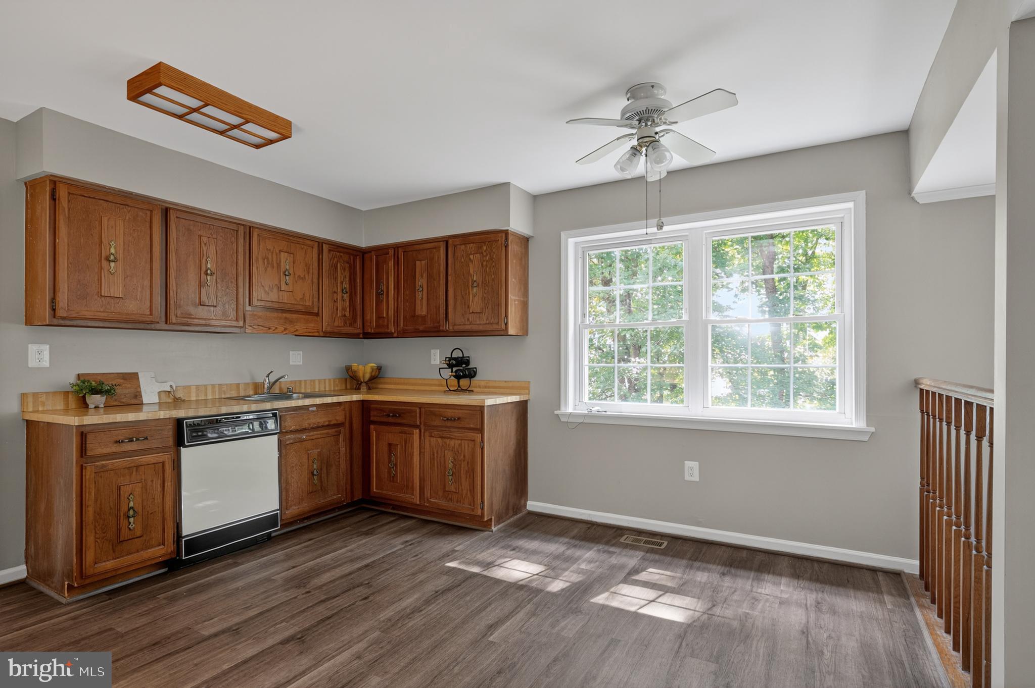 8105 Viola Street Springfield, VA 22152 - Photo 8 of 72 Gallery Image 8