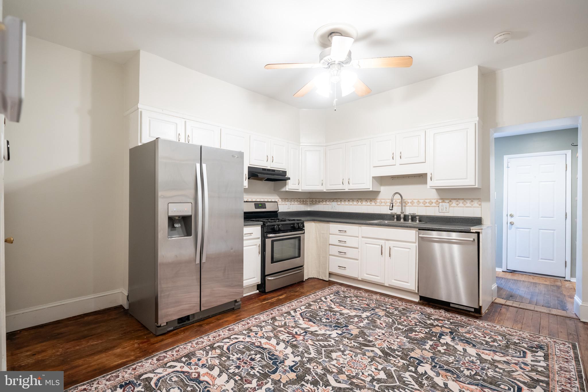 459 Ripka Street Philadelphia, PA 19128 - Photo 11 of 42 Kitchen