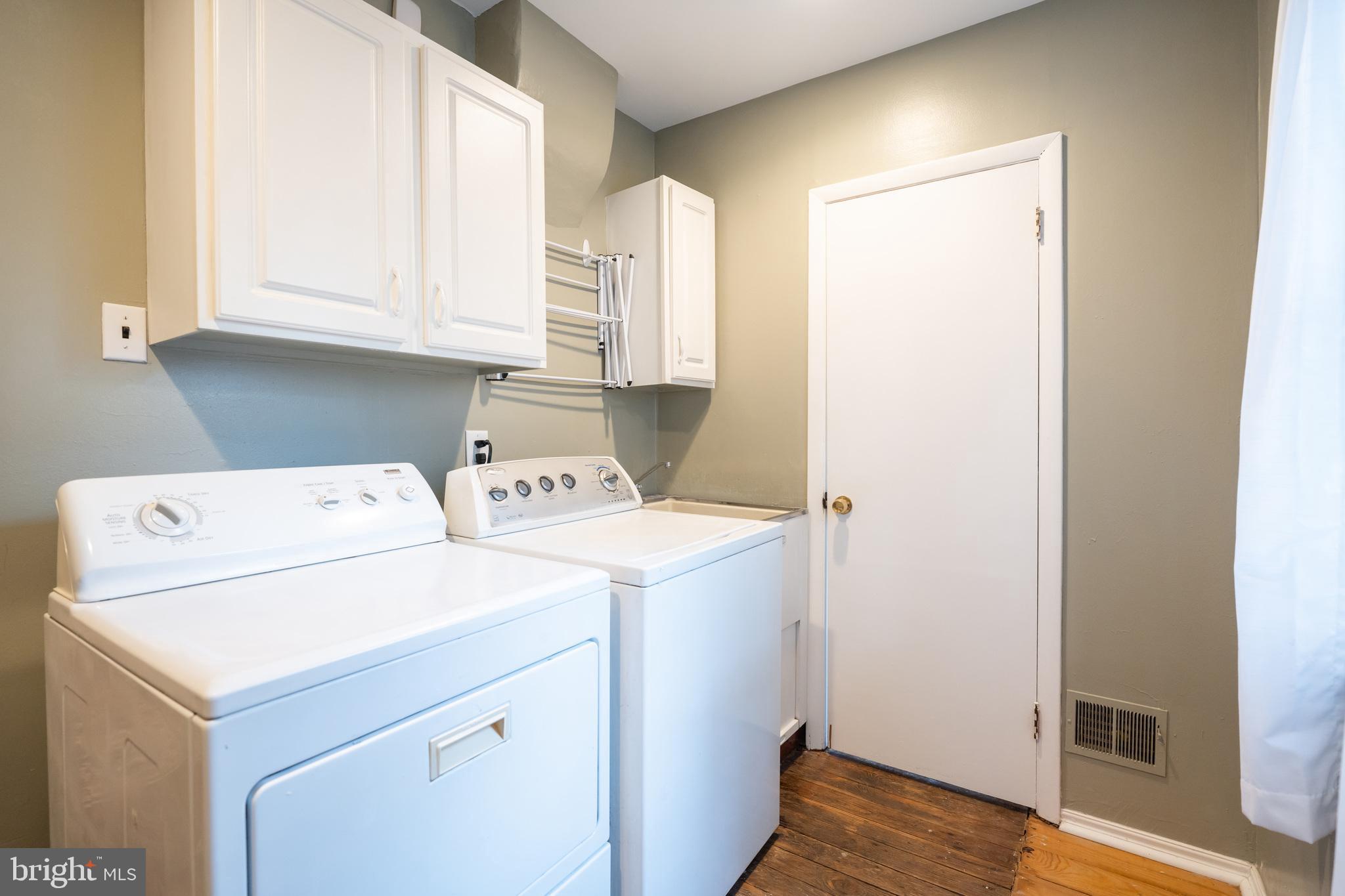 459 Ripka Street Philadelphia, PA 19128 - Photo 17 of 42 Mud Room/Laundry