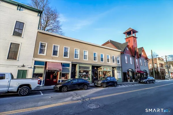 $2,295 | 17 Church Street, Unit C1, New Milford, CT 06776