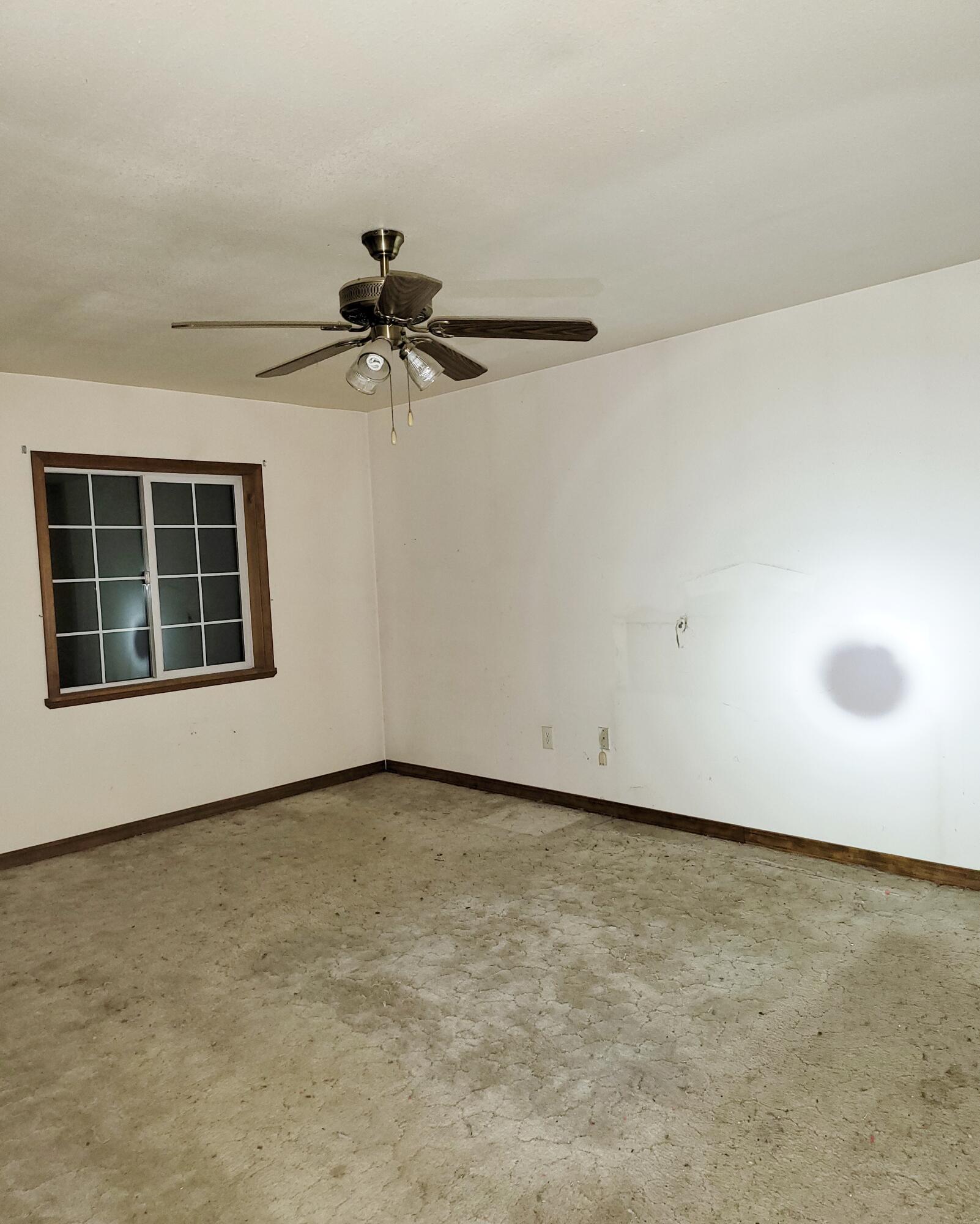 44961 Pine Shadows Road McArthur, CA 96056 - Photo 20 of 25 a view of a room with a ceiling fan and carpet