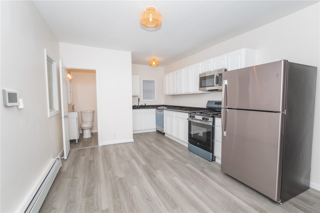 21 A Street Cumberland, RI 02864 - Photo 4 of 23