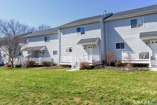 $299,000 | 109 Stephen Barberino Way, Unit 109, Wallingford, CT 06492