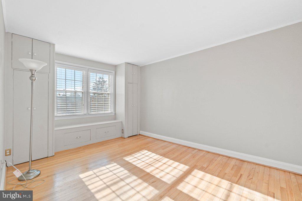 1529 Cottage Lane Towson, MD 21286 - Photo 25 of 43 a view of an empty room and window