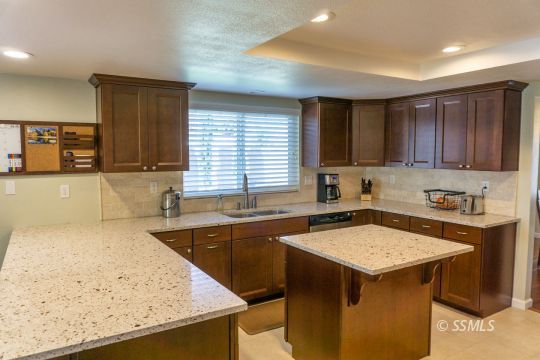 905 North Sol Court Ridgecrest, CA 93555 - Photo 15 of 50