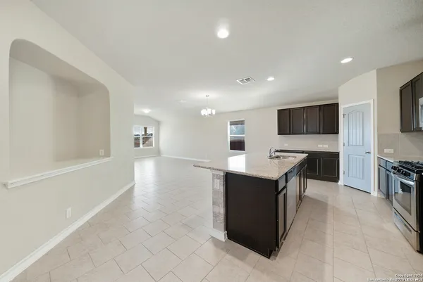 $1,800 | 15502 Gray Catbird, San Antonio, TX 78253
