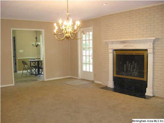 4301 Ridgemont Avenue Northport, AL 35473 - Photo 2 of 28