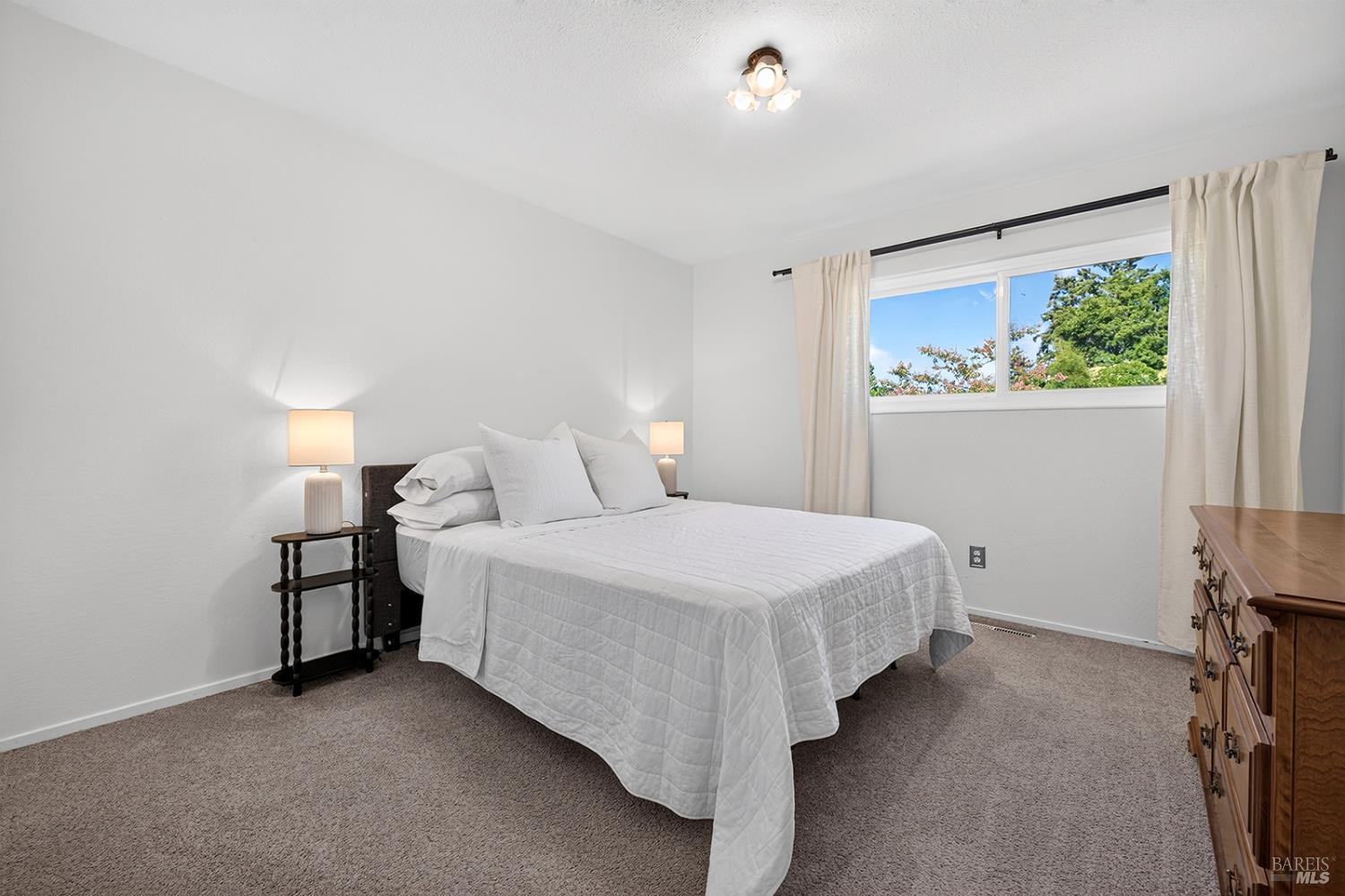 1102 Burbank Avenue Santa Rosa, CA 95407 - Photo 16 of 32