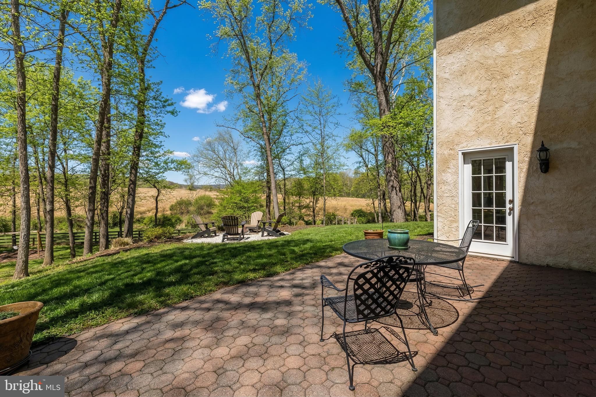 15657 Purcellville Road Purcellville, VA 20132 - Photo 55 of 72 a garden view with a seating space