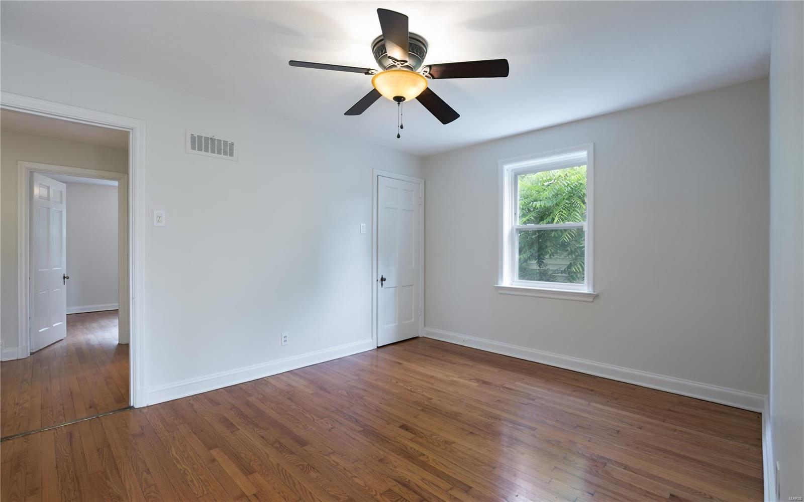 27 Waverton Drive Ladue, MO 63124 - Photo 13 of 26