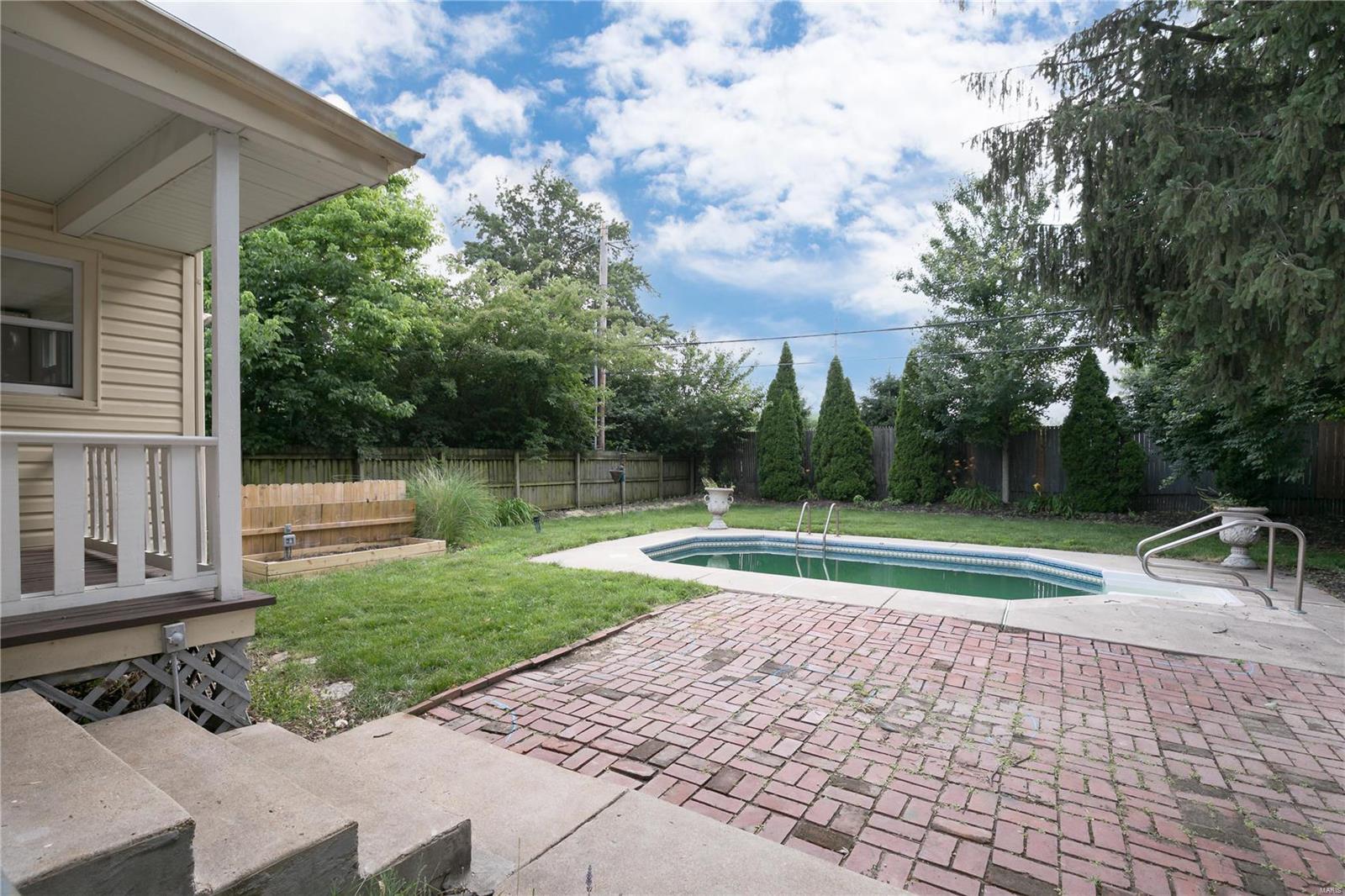 27 Waverton Drive Ladue, MO 63124 - Photo 23 of 26