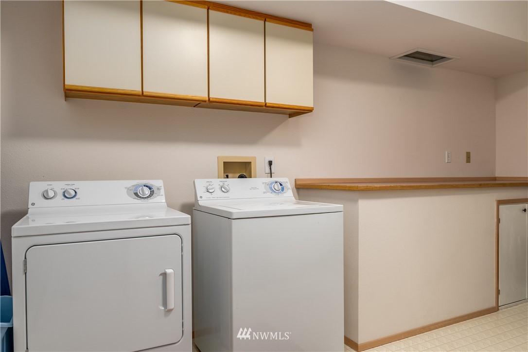 14941 South Lakeshore Road Chelan, WA 98816 - Photo 17 of 25 Gallery Image 17