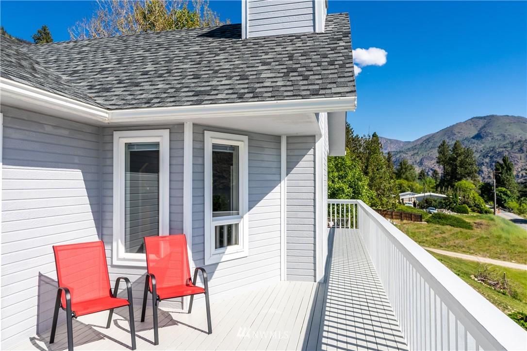 14941 South Lakeshore Road Chelan, WA 98816 - Photo 22 of 25 Gallery Image 22