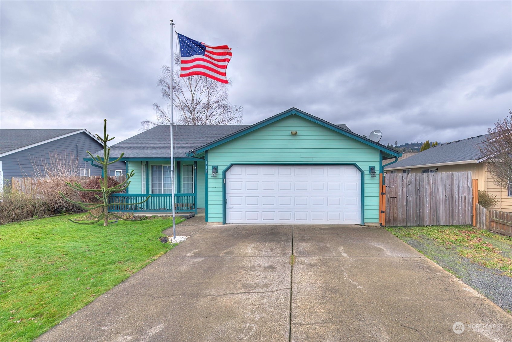 114 Yellow Brick Road Kelso, WA 98626 - Photo 1 of 31 Gallery Image 1
