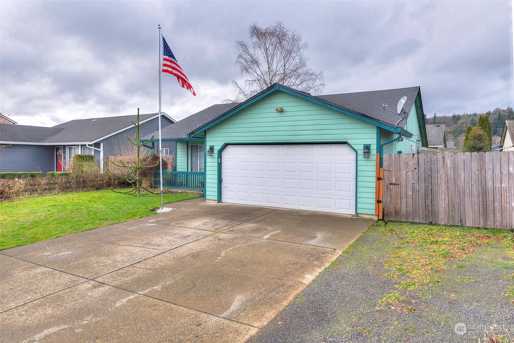114 Yellow Brick Road Kelso, WA 98626 - Photo 2 of 31 Gallery Image 2