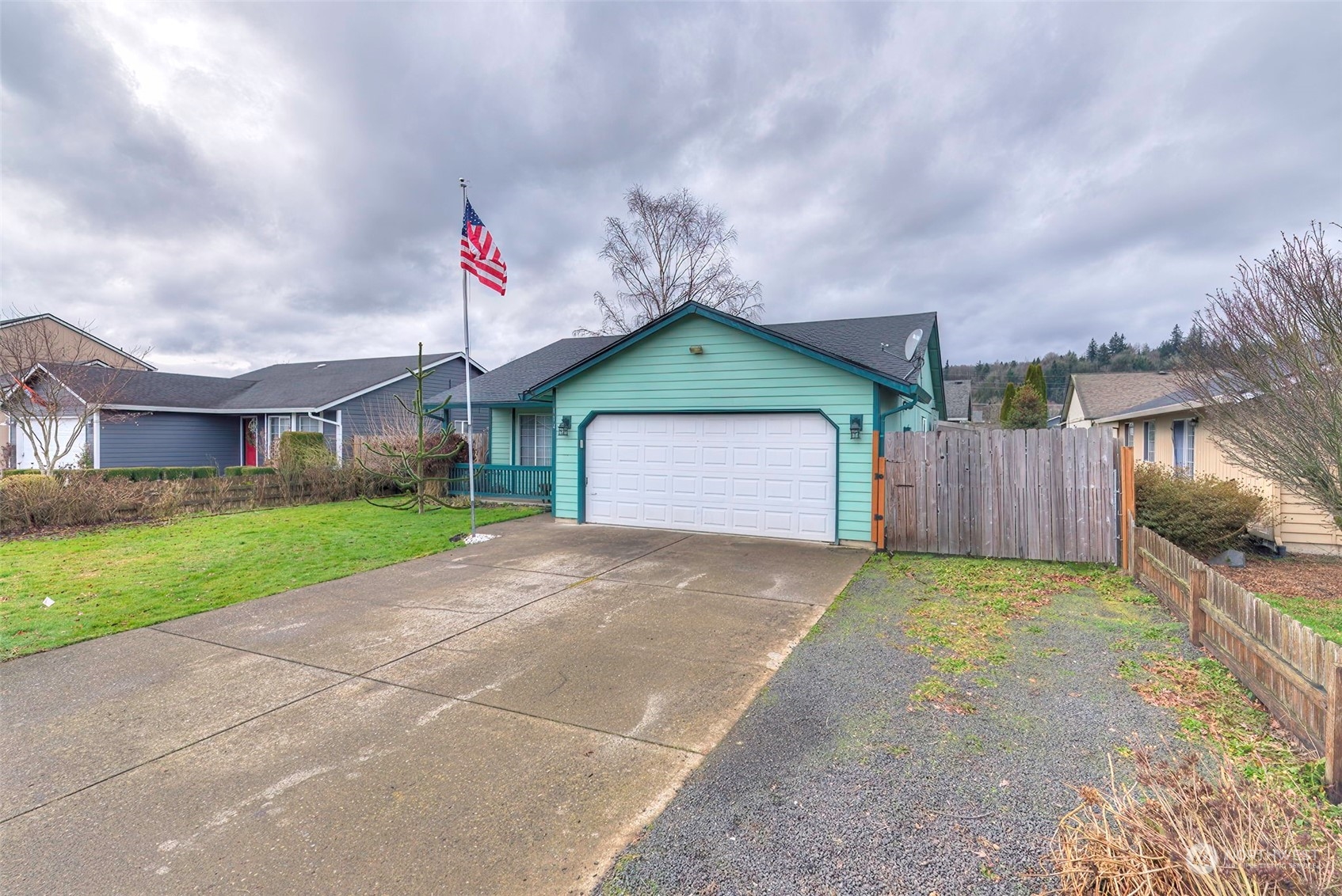 114 Yellow Brick Road Kelso, WA 98626 - Photo 3 of 31 Gallery Image 3