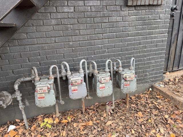 1627 Barton Street Memphis, TN 38106 - Photo 2 of 15 a close view of water heater room