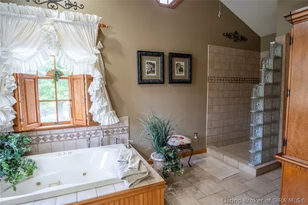 $799,900 | 264 Cedarwood Road, Bedford, KY 40006