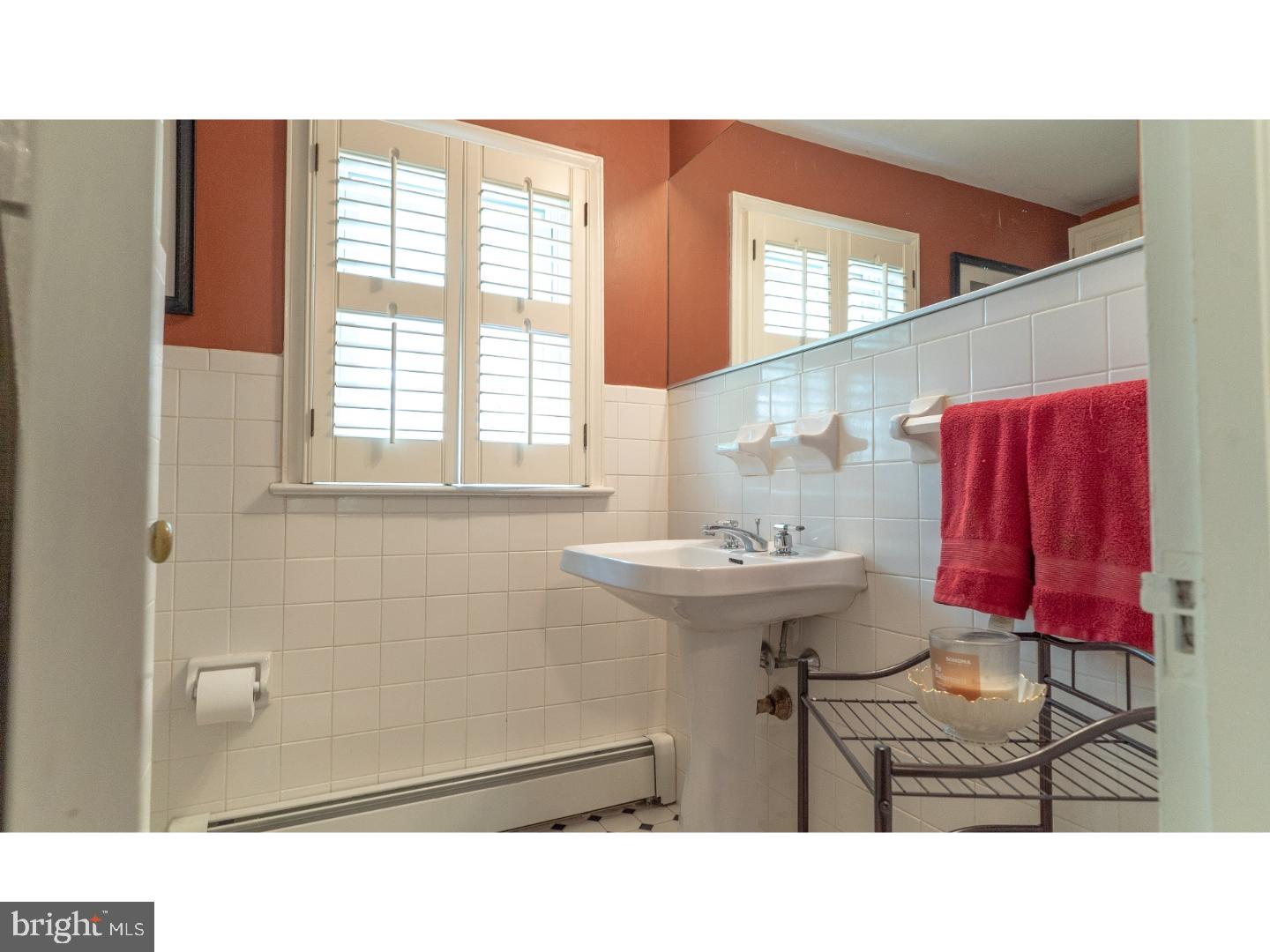 241 Midland Road Springfield, PA 19064 - Photo 17 of 23
