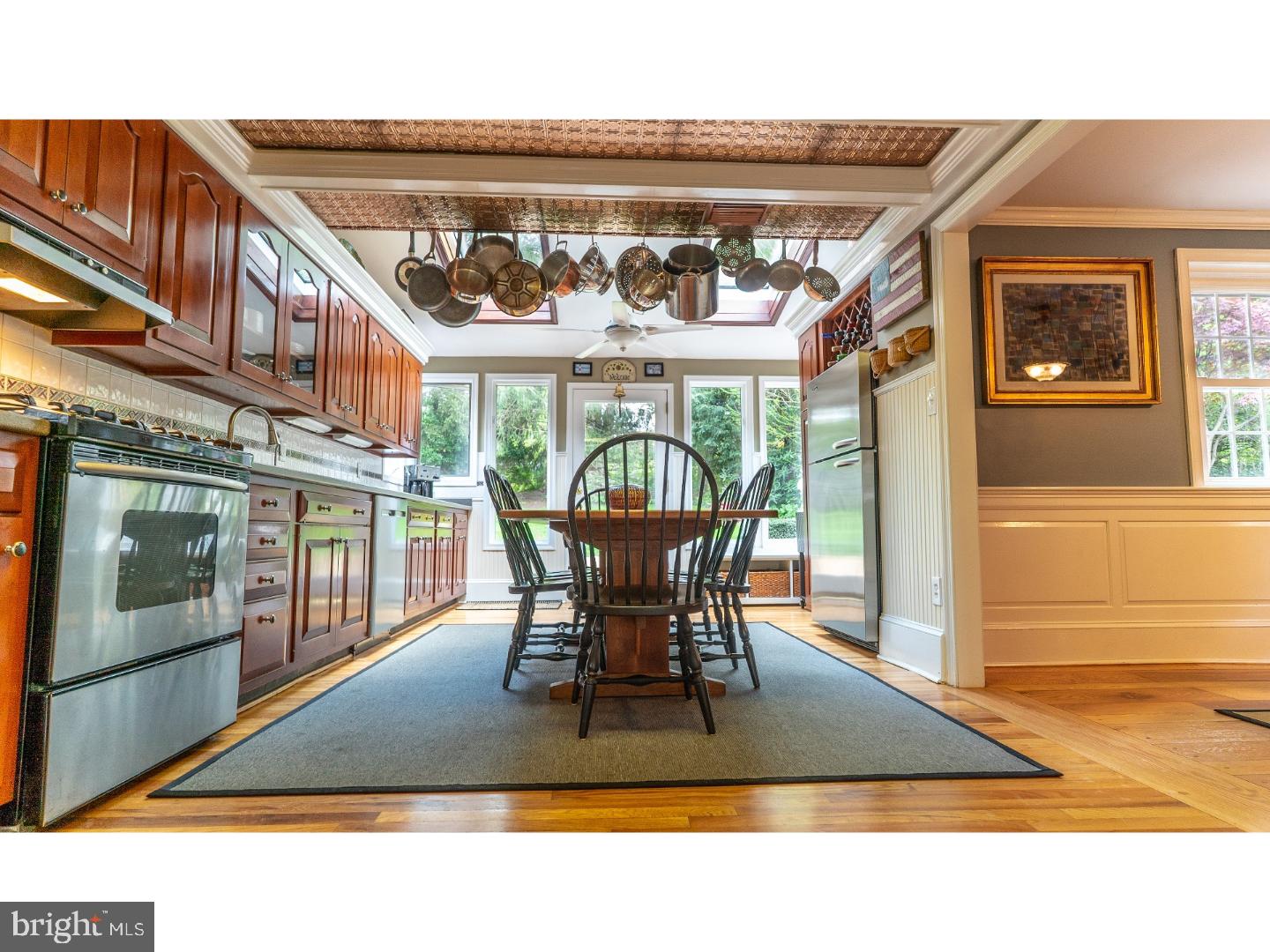 241 Midland Road Springfield, PA 19064 - Photo 4 of 23
