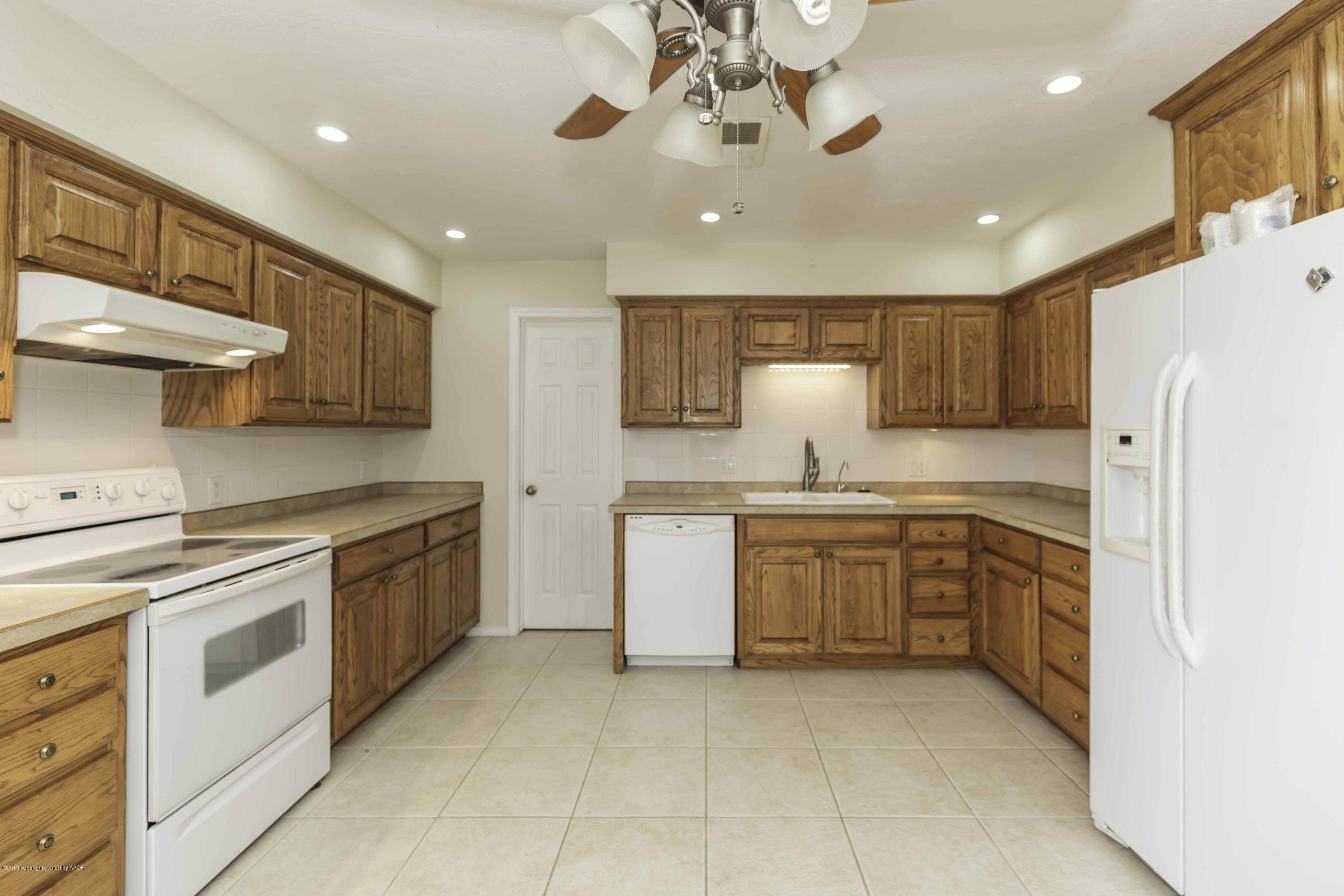 5021 Crockett Street Amarillo, TX 79110 - Photo 12 of 32 KITCHEN VIEW 2