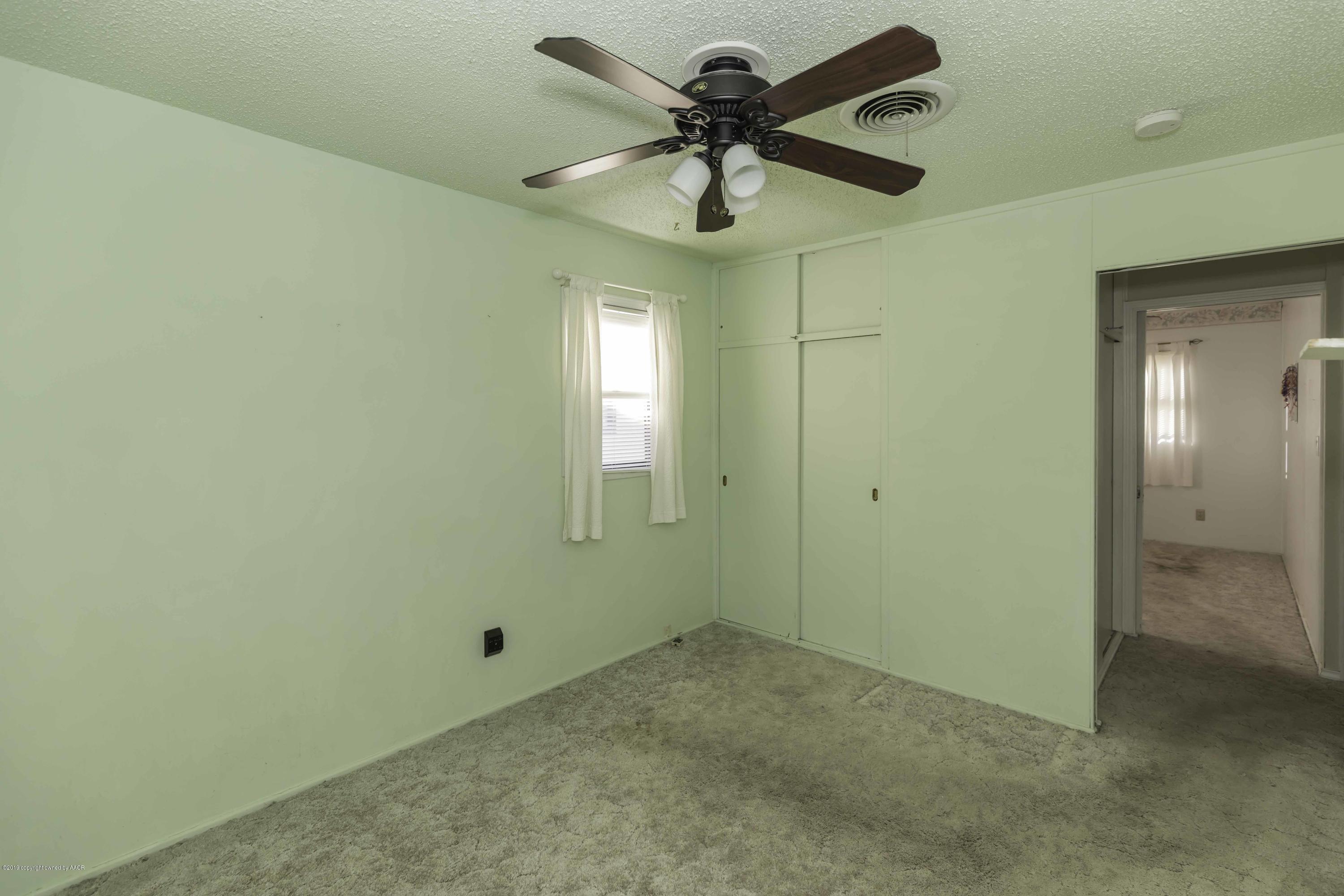 5021 Crockett Street Amarillo, TX 79110 - Photo 17 of 32 BEDROOM 1 VIEW 3