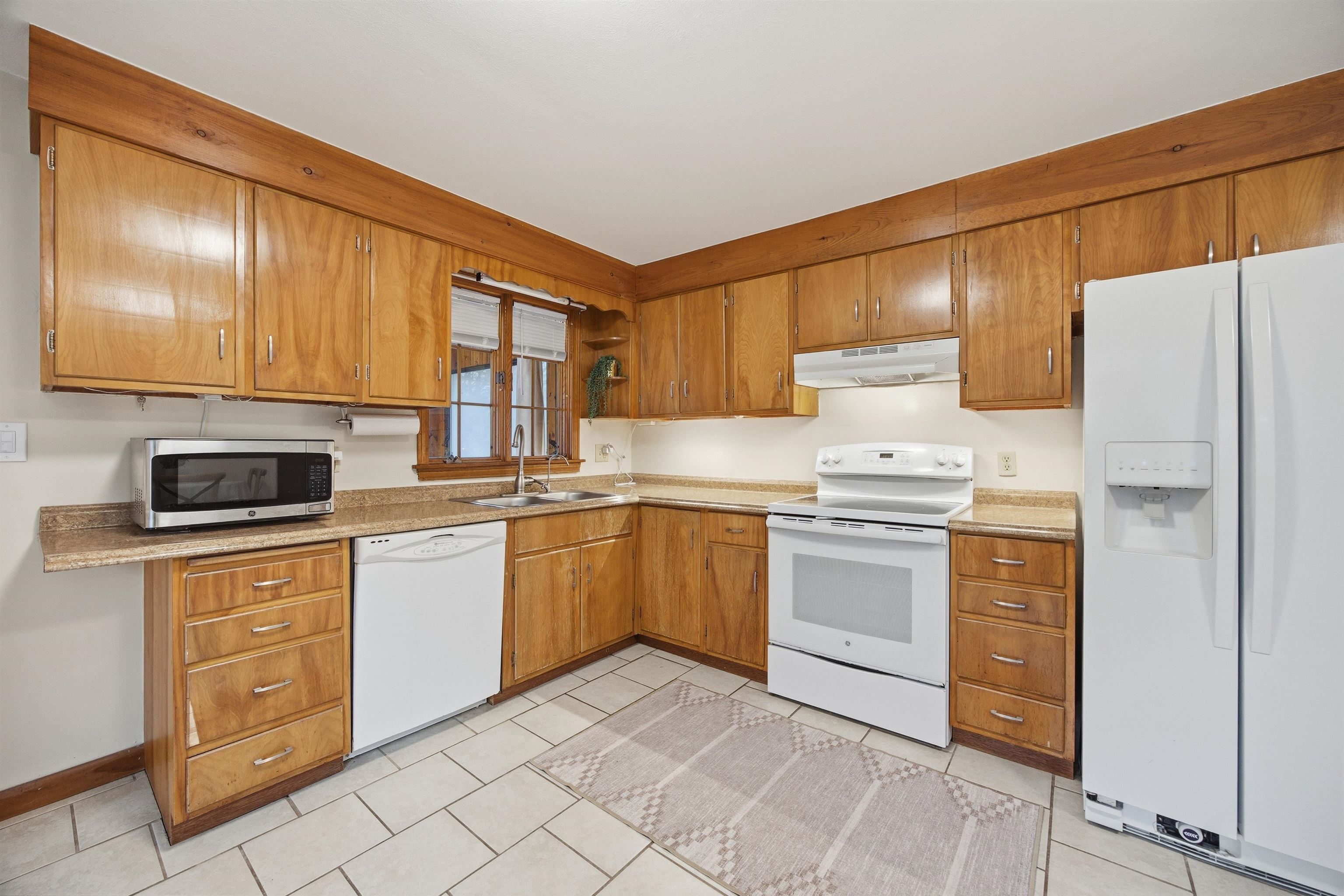 15 Henderson Road Gilford, NH 03249 - Photo 11 of 55