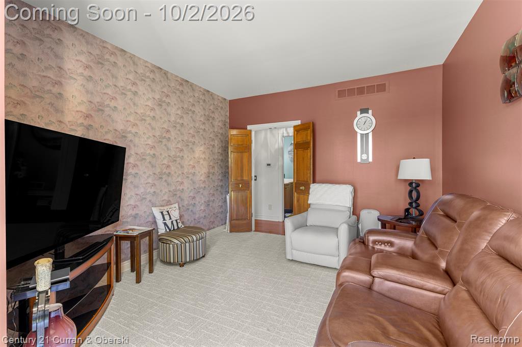 20175 Gill Road Livonia, MI 48152 - Photo 25 of 61 Gallery Image 25