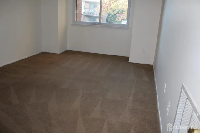 $2,275 | 820 Edison Glen Terrace, Edison, NJ 08837