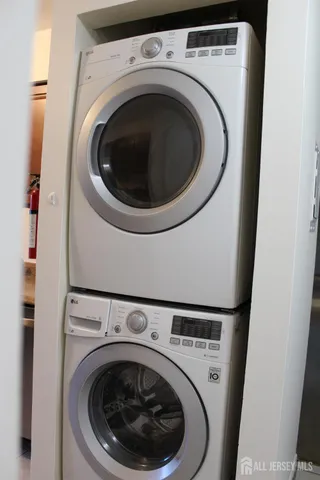 $2,275 | 820 Edison Glen Terrace, Edison, NJ 08837