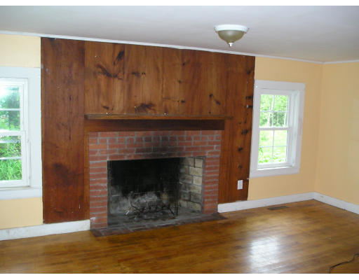 2039 New Sherborn Road Athol, MA 01331 - Photo 2 of 6