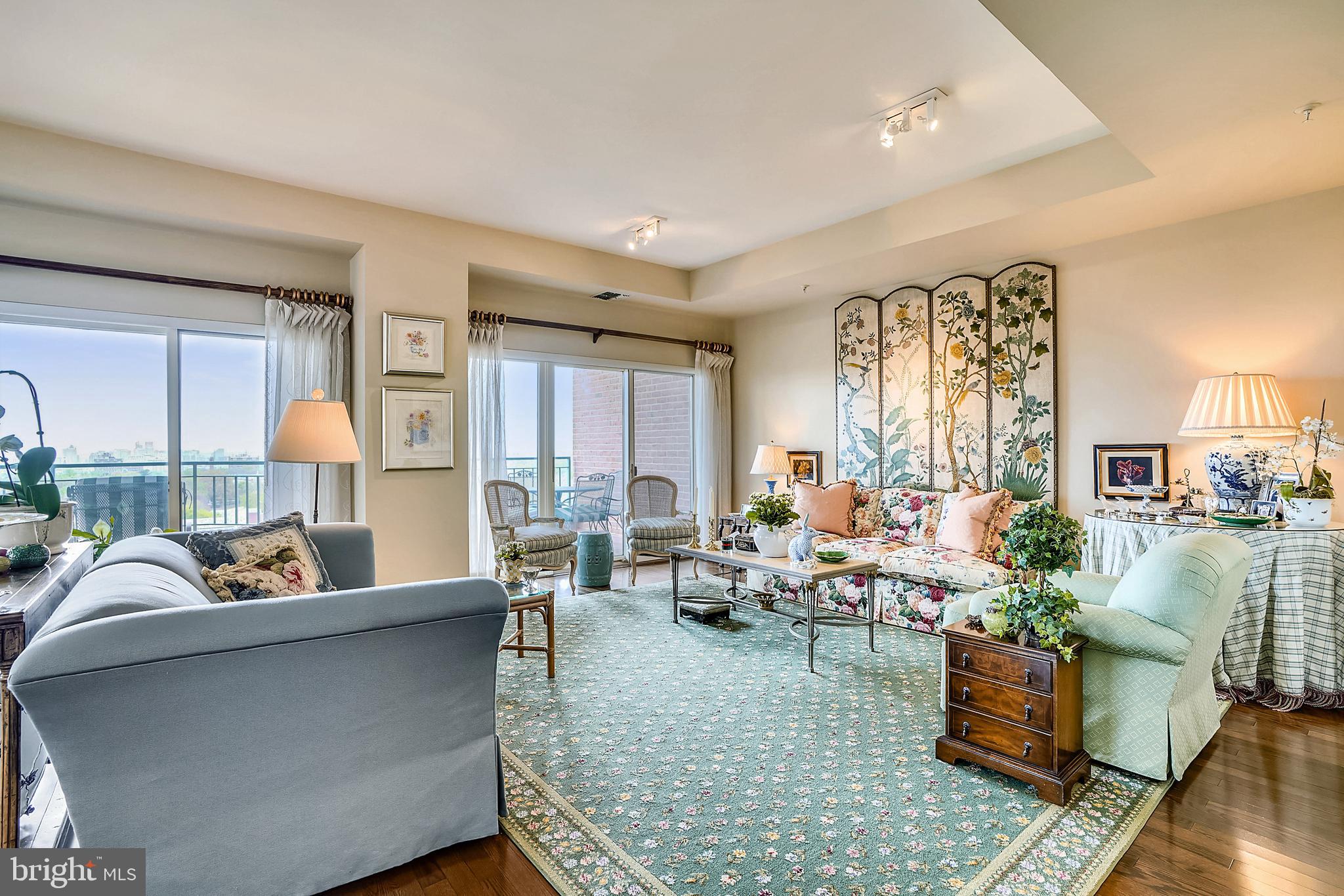 3801 Canterbury Road, Unit 1006 Baltimore, MD 21218 - Photo 23 of 41 Living Room