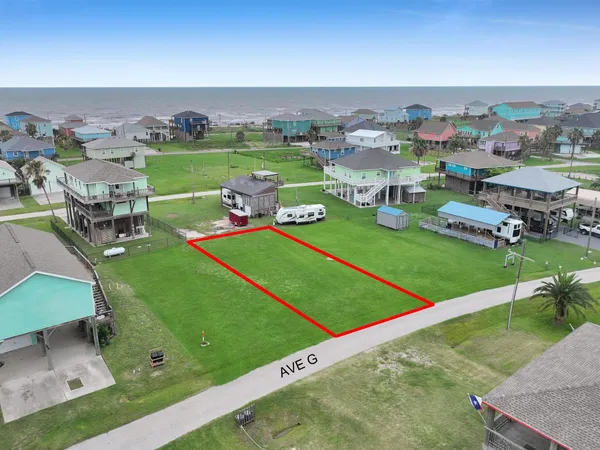 $85,000 | 1964 Ave G, Crystal Beach, TX 77650