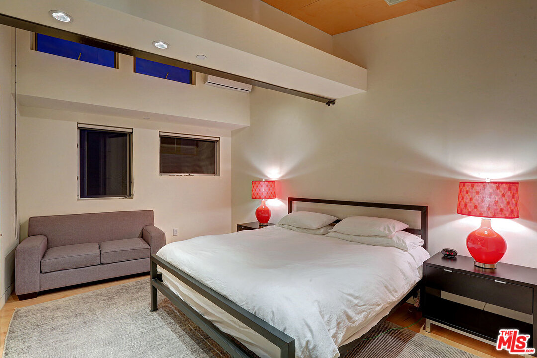 351 Sunset Avenue, Unit 4 Venice, CA 90291 - Photo 12 of 15