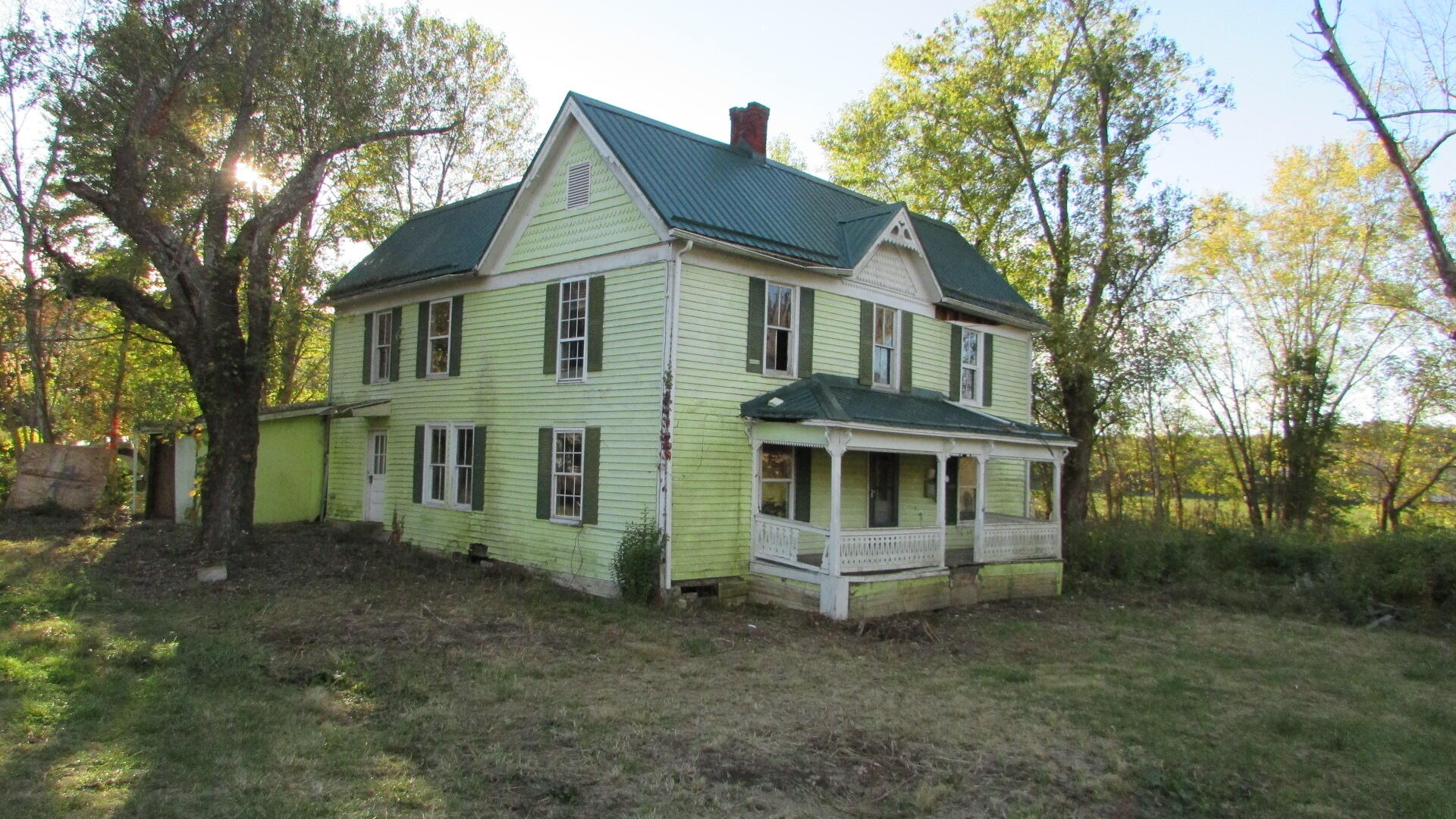 2149 Chinquapin Grove Road Bluff City, TN 37618 - Photo 1 of 40 IMG_5597