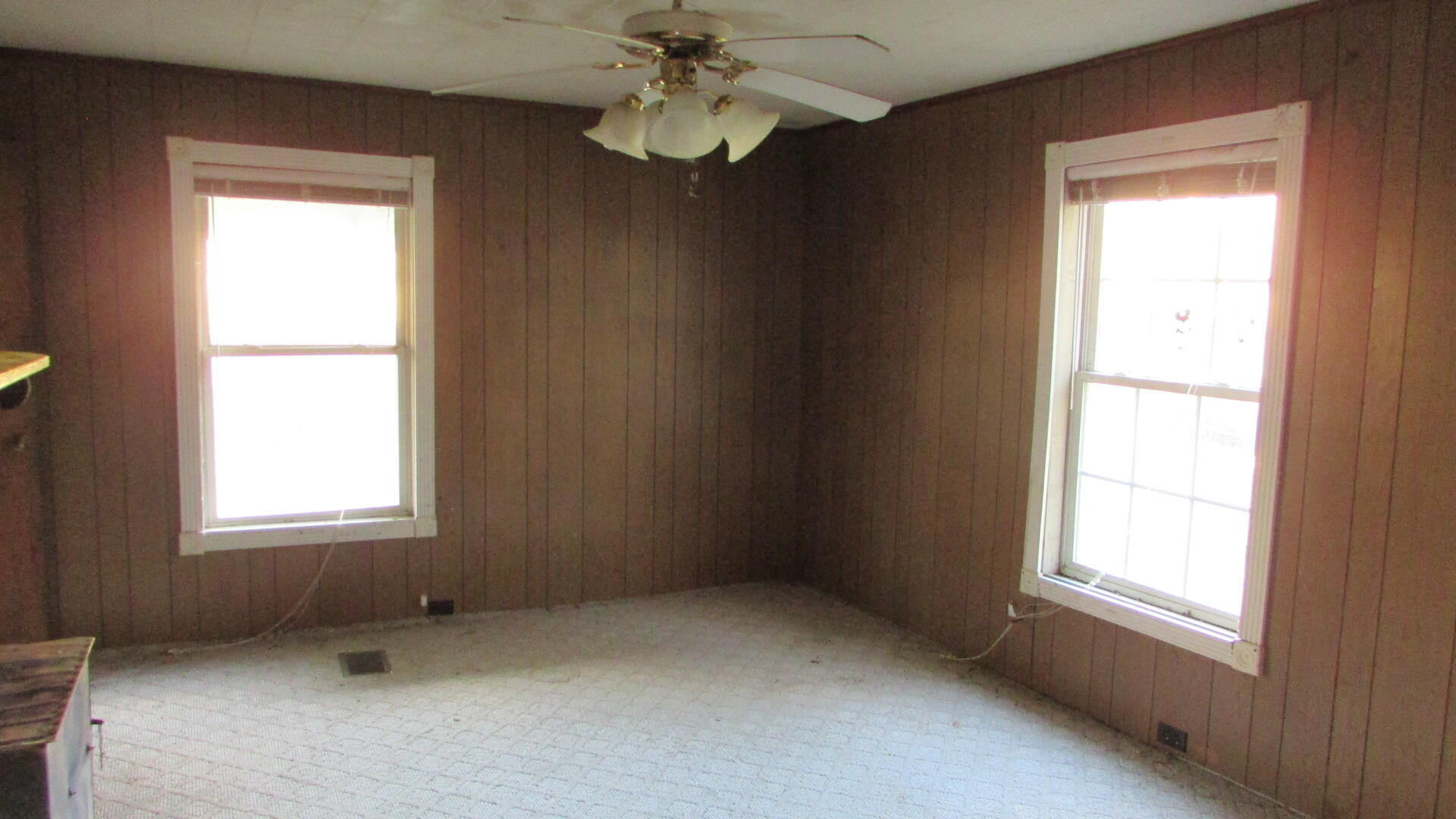 2149 Chinquapin Grove Road Bluff City, TN 37618 - Photo 14 of 40 IMG_5614
