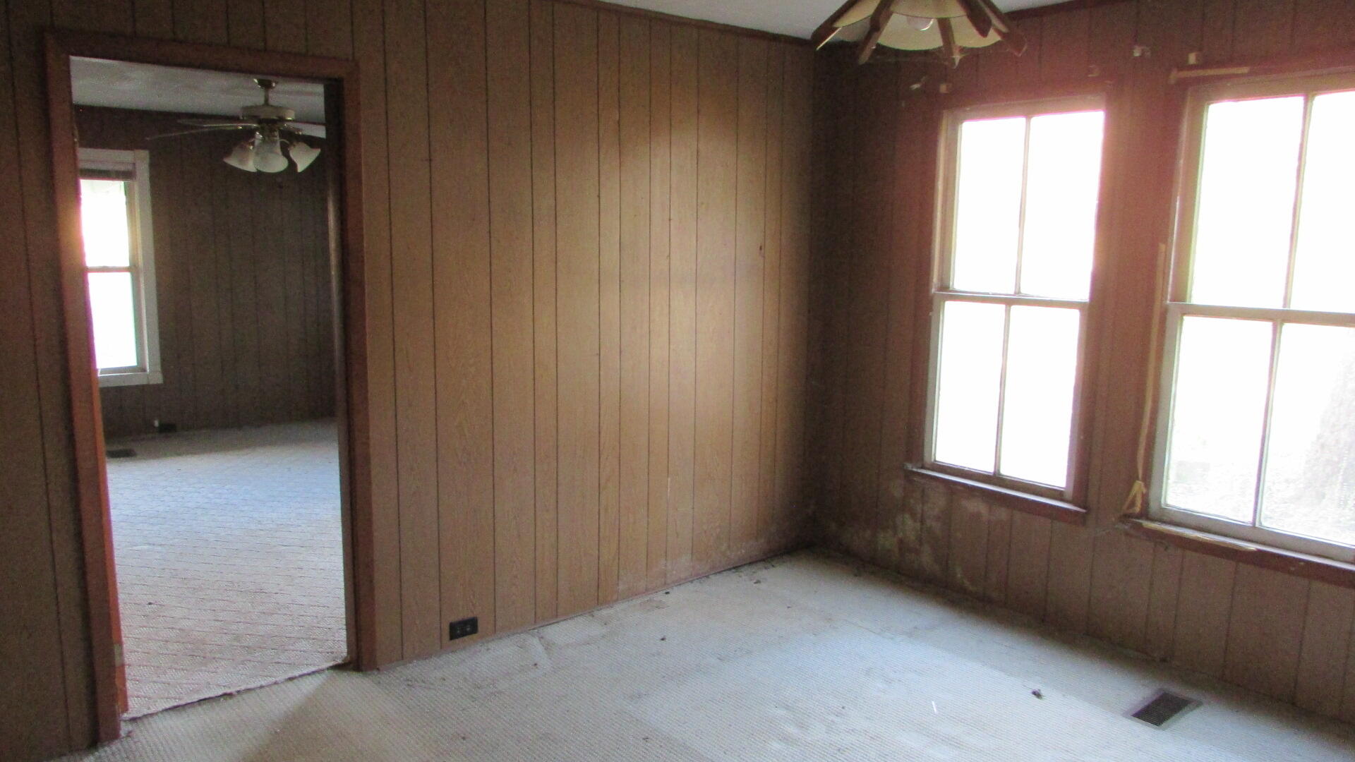 2149 Chinquapin Grove Road Bluff City, TN 37618 - Photo 23 of 40 IMG_5610
