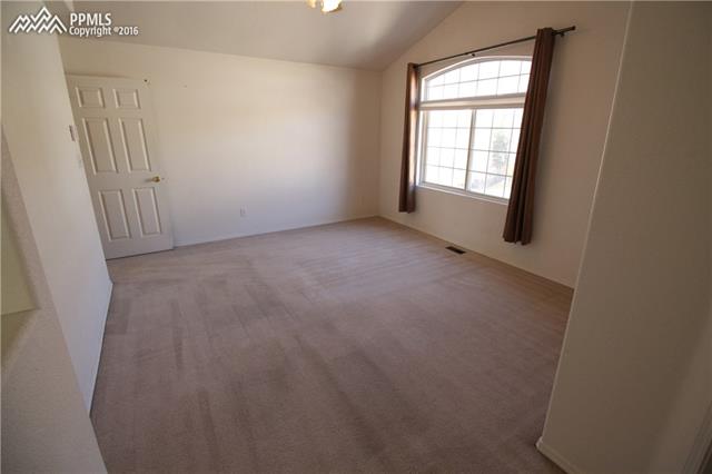 7525 Julynn Road Colorado Springs, CO 80919 - Photo 21 of 33