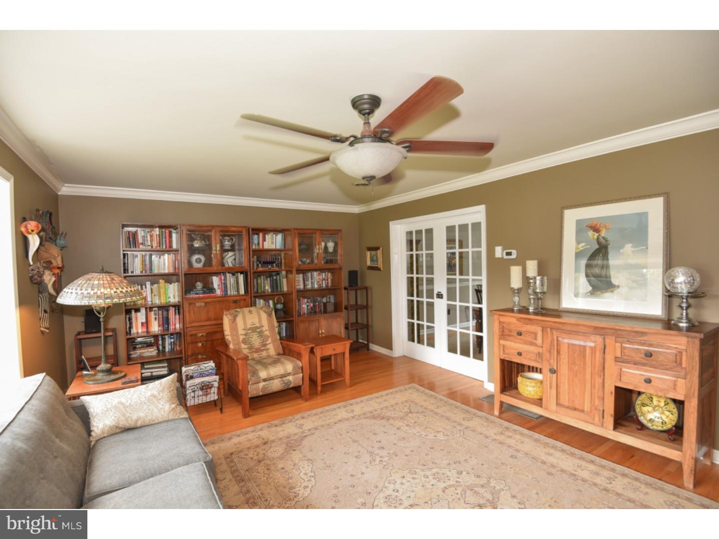 11 Lee Road Audubon, PA 19403 - Photo 2 of 25 Living Room