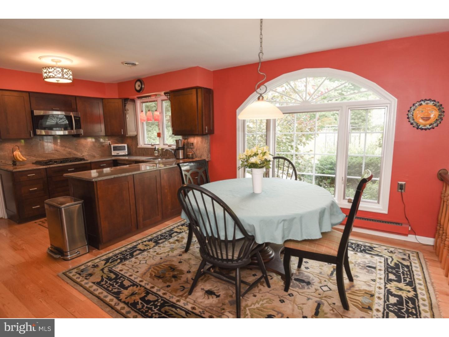 11 Lee Road Audubon, PA 19403 - Photo 9 of 25 Kitchen